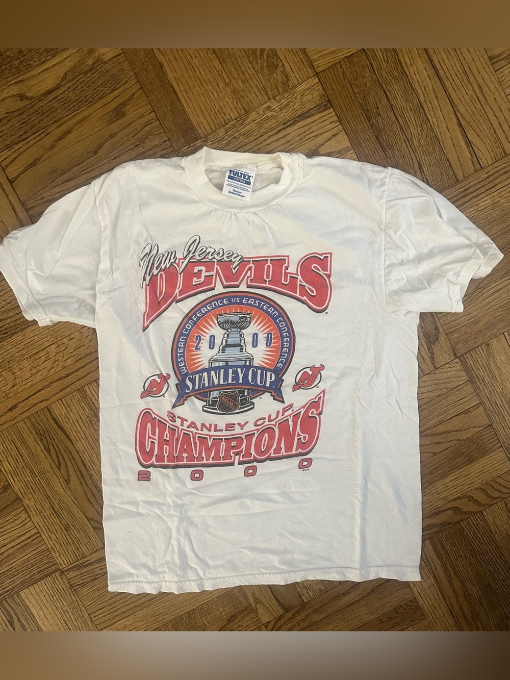 Vintage New Jersey Devils 2000 Stanley Cup champions t shirt - medium